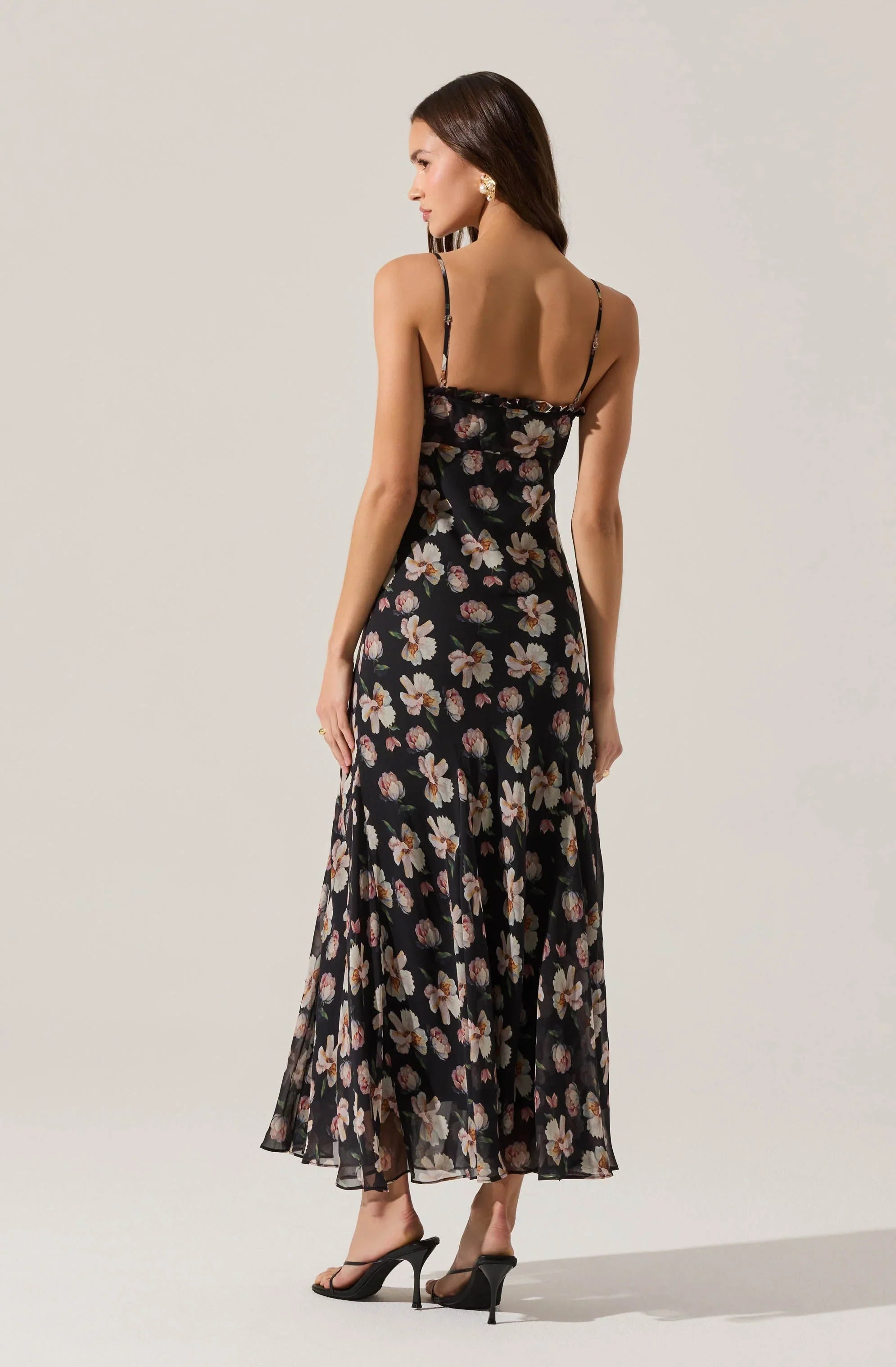 Maeryn Sweetheart Ruffle Maxi Dress