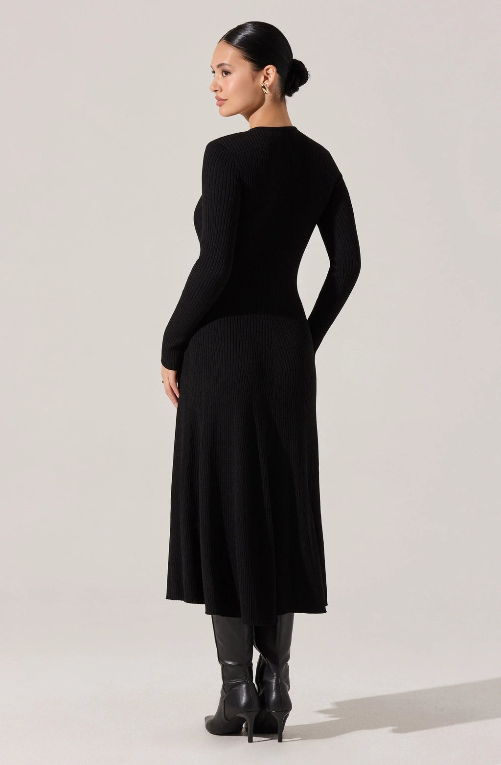 Fallyn Ribbed Sweater Midi Dress