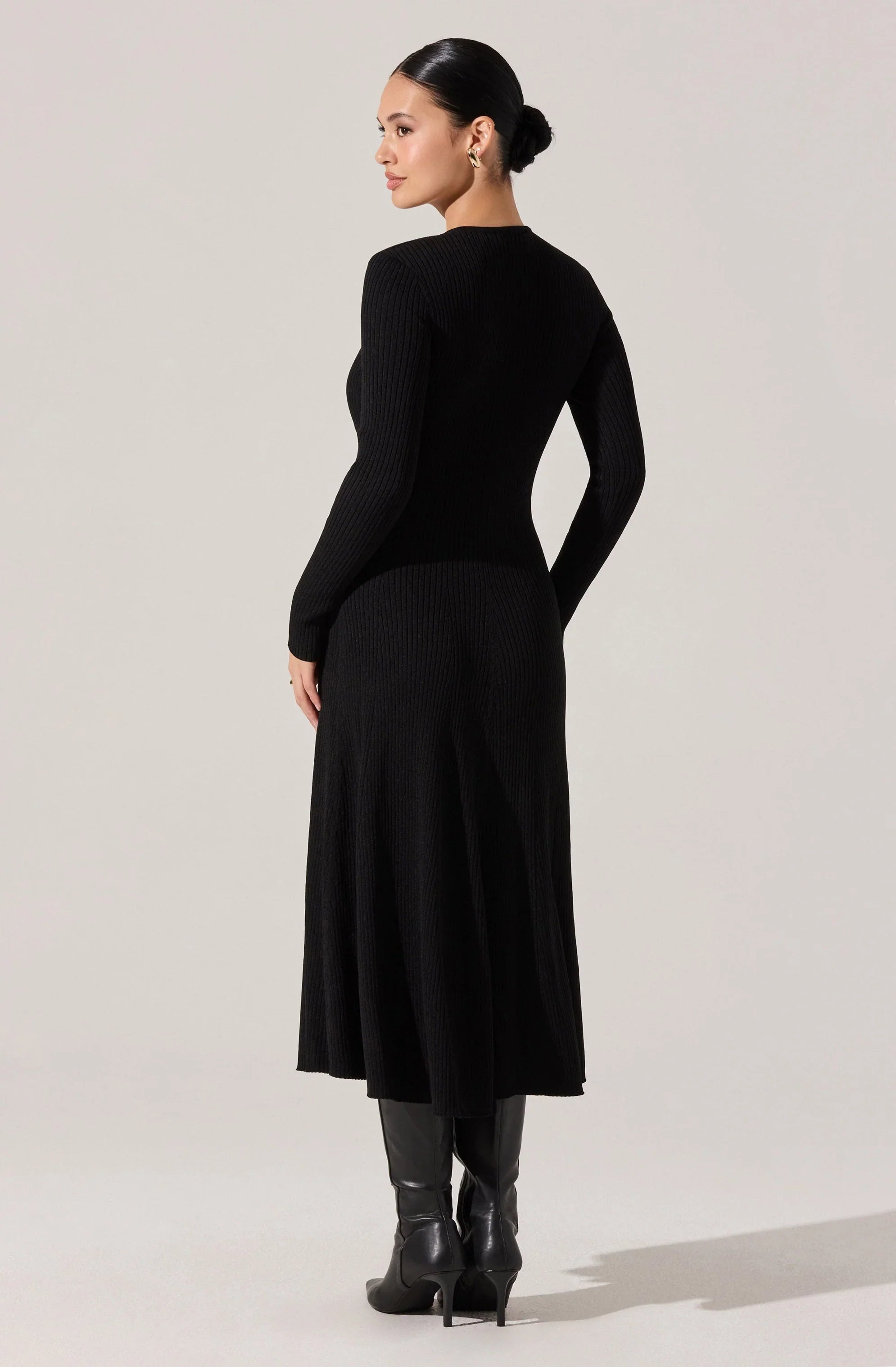 Fallyn Ribbed Sweater Midi Dress